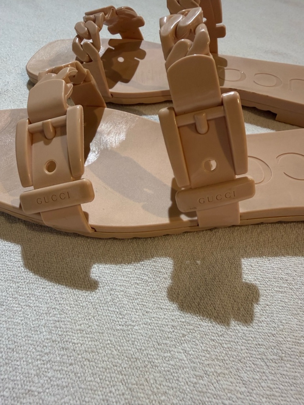 Gucci Beige Chain-Link Buckle Slide Sandals - Picture 14 of 16
